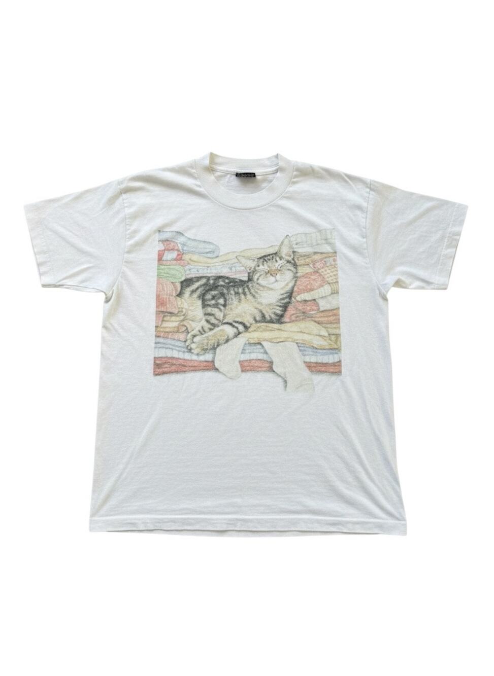 Vintage Cat Graphic T-Shirt | Made in USA | Fruit of the Loom BEST | Medium